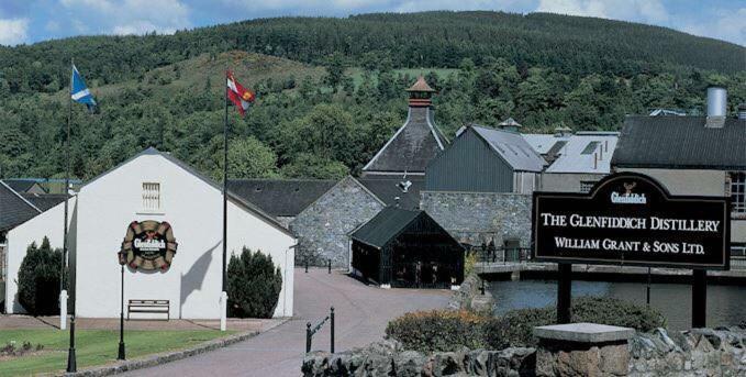 Acorn Apartment Dufftown Esterno foto
